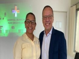 Hospital Municipal oficializa nova direção com a posse de Áureo Ferreira