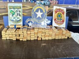 Motorista abandona veículo com 98,8 kg de maconha e foge na Ponte da Amizade