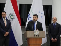 Paraguai receberá primeiro grupo de migrantes deportados dos EUA