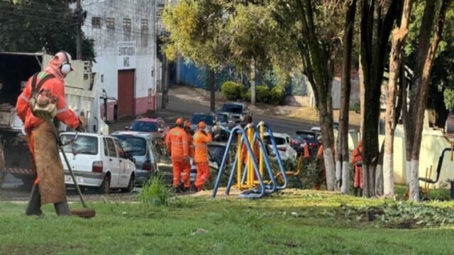 Bairros da região Oeste recebem serviços e ações contra dengue