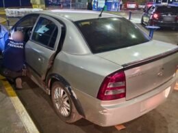 Mais de 200 quilos de maconha são apreendidos em carro paraguaio na Ponte da Amizade