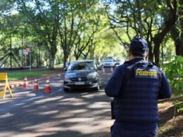 Veículos paraguaios e argentinos somam mais de R$ 42 milhões em multas de trânsito em Foz do Iguaçu