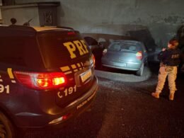 Horas após deixar a prisão, suspeito volta a ser preso com veículo furtado