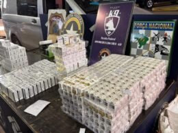 Motorista foge para o Paraguai e Receita Federal apreende 5.850 ampolas de medicamentos avaliadas em R$ 735 mil na Ponte da Amizade