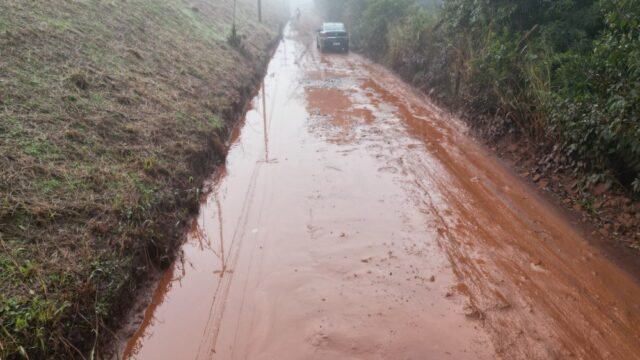 Título da NotíciaObras interditam trecho da Rua Medianeira e vão facilitar acesso à Perimetral Leste em Foz do Iguaçu