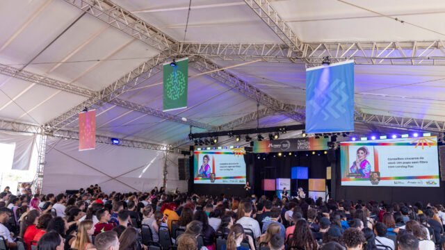 Emicida fecha e Duda Beat abre: o Iguassu Inova terá show nacional nas quatro noites, de graça