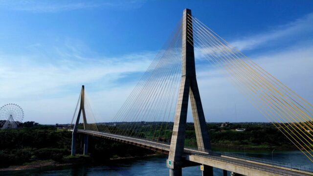 Pela primeira vez, carro de morador de Foz poderá cruzar a Ponte da Integração