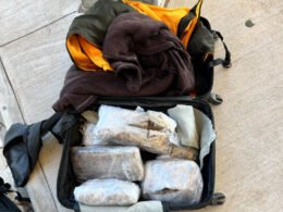 Primeira droga achada no lado brasileiro da Ponte da Integração estava na mala de um passageiro