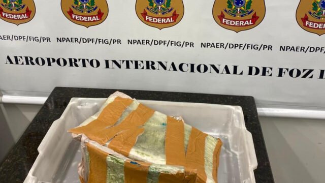 Jovem tentou embarcar para o Rio com 3 quilos de cocaína presos ao corpo no aeroporto de Foz