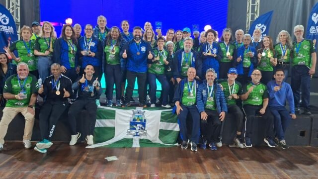 O handebol feminino trouxe o ouro, e o dominó, prata: o Foz 60+ volta com quatro medalhas