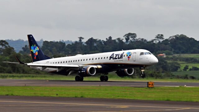 Azul programa 106 voos extras em Foz do Iguaçu no verão
