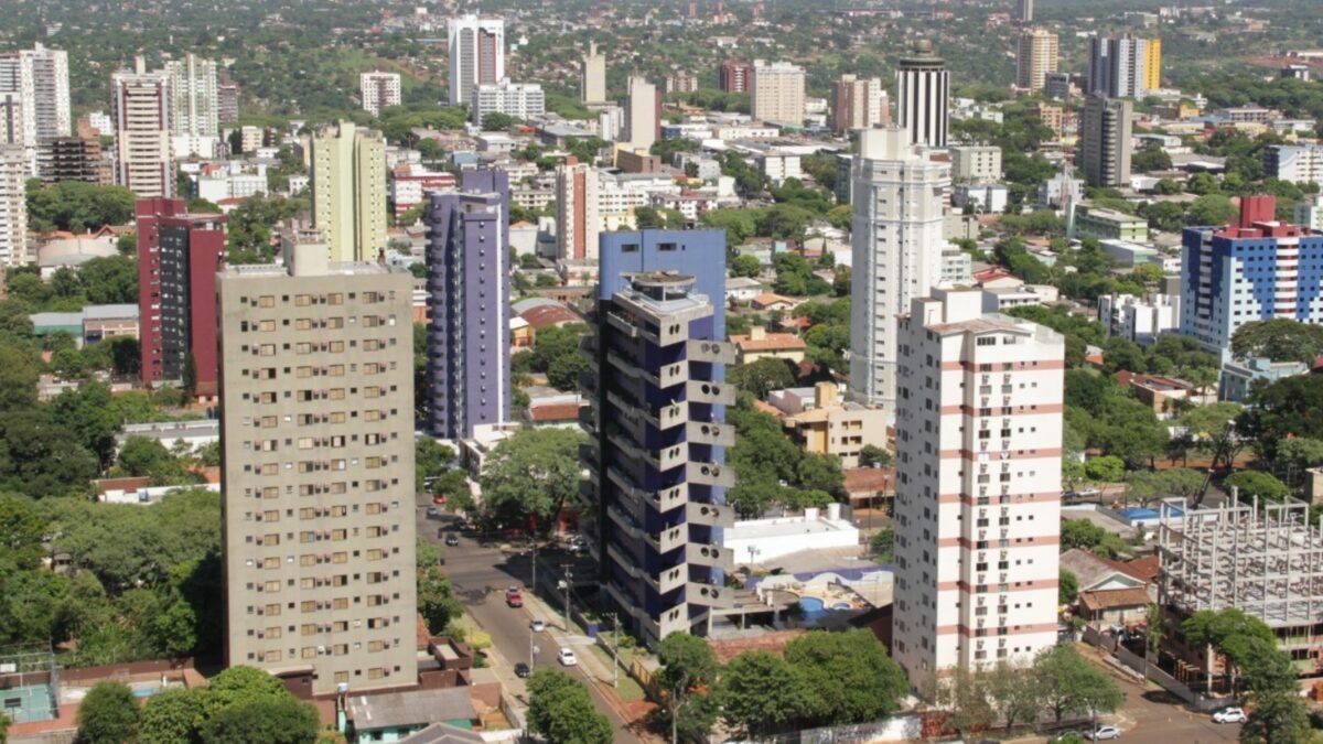 O que abre e o que fecha em Foz no feriado de 7 de Setembro: ônibus roda com tabela de sábado