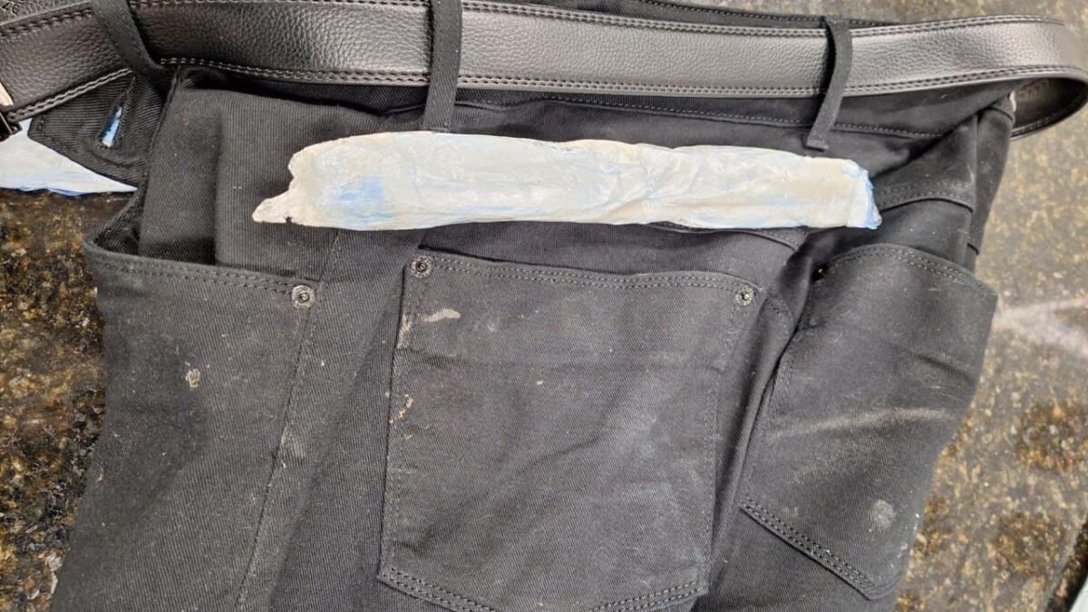 Paraguaio é preso no embarque para Madri com cocaína nas roupas, nos calçados e no corpo