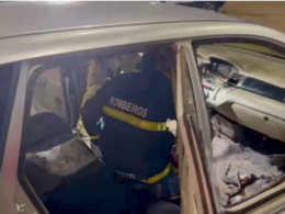 Bombeiros são acionados para abrir fundo falso com 124,7 kg de maconha na Ponte da Amizade