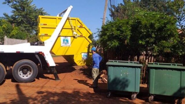 Mutirão de limpeza instala 34 caçambas gratuitas na região Centro-Norte de Foz