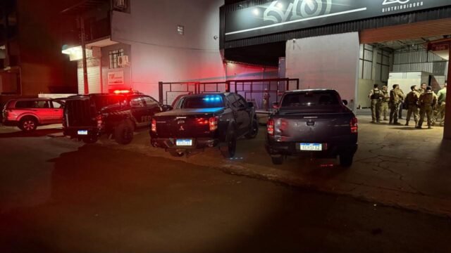 Distribuidora às margens da BR-277 guardava 2,5 toneladas de maconha em Foz do Iguaçu