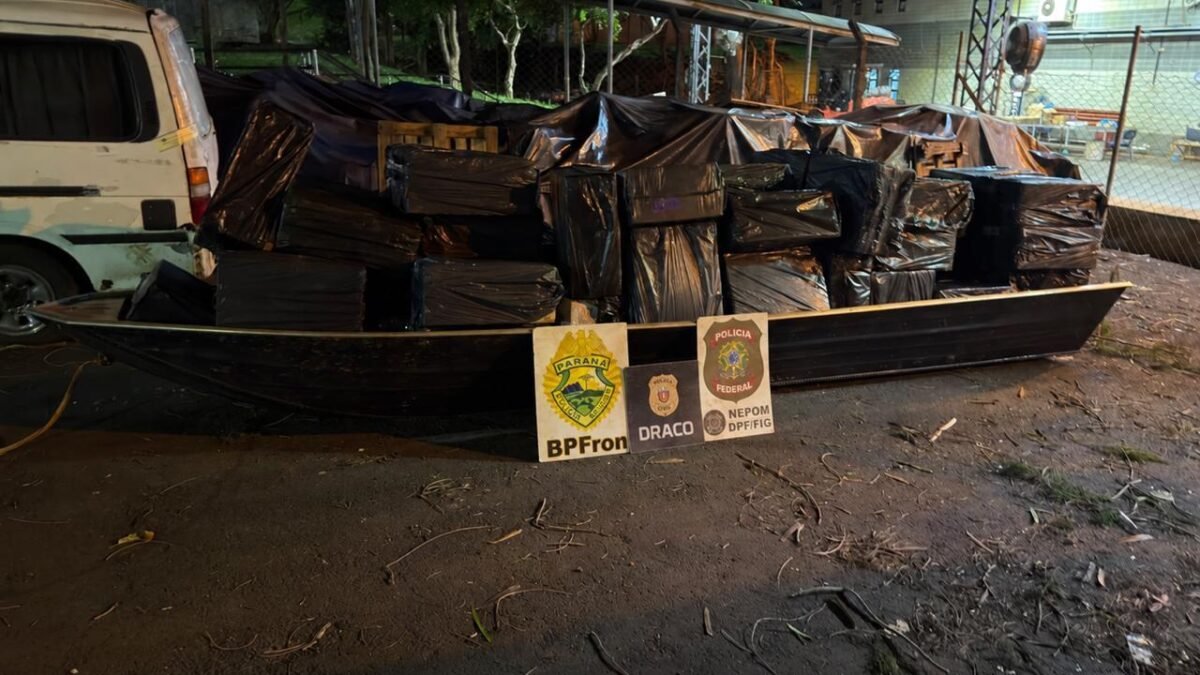 Polícia apreende 40 mil maços de cigarro em desembarque no Lago de Itaipu