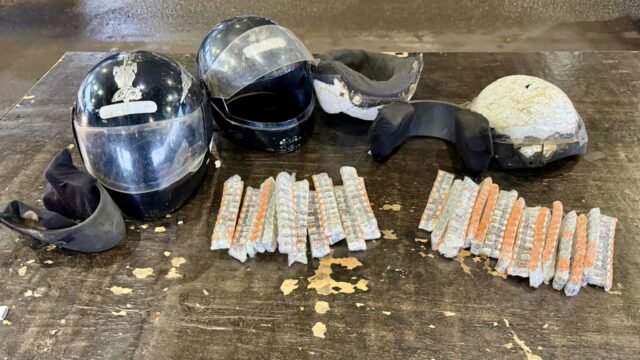 Ampolas de emagrecedor são encontradas dentro de capacetes de motociclistas