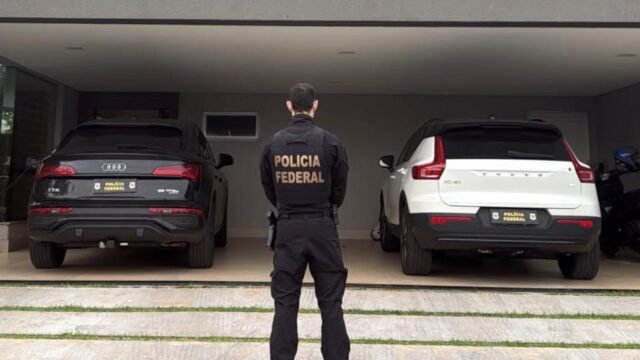 Operação contra contrabando de eletrônicos faz buscas em casas de dois policiais militares